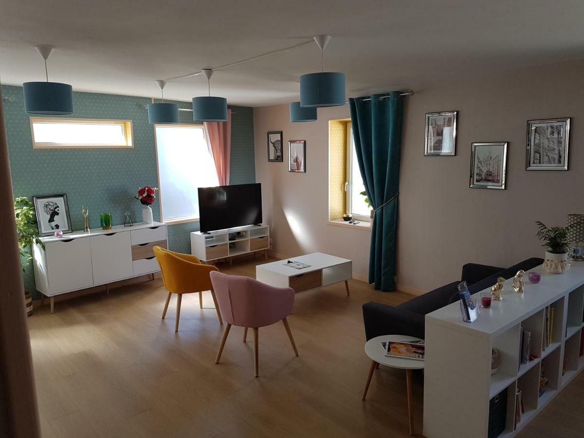 Appartamento 221B Chic et coloré !!! Châteauroux Esterno foto